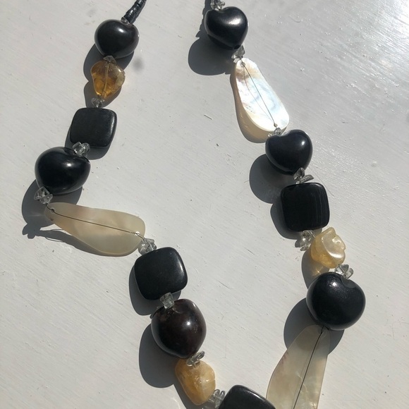 Bold handmade Semiprecious stone and shell statement necklace - Picture 7 of 8